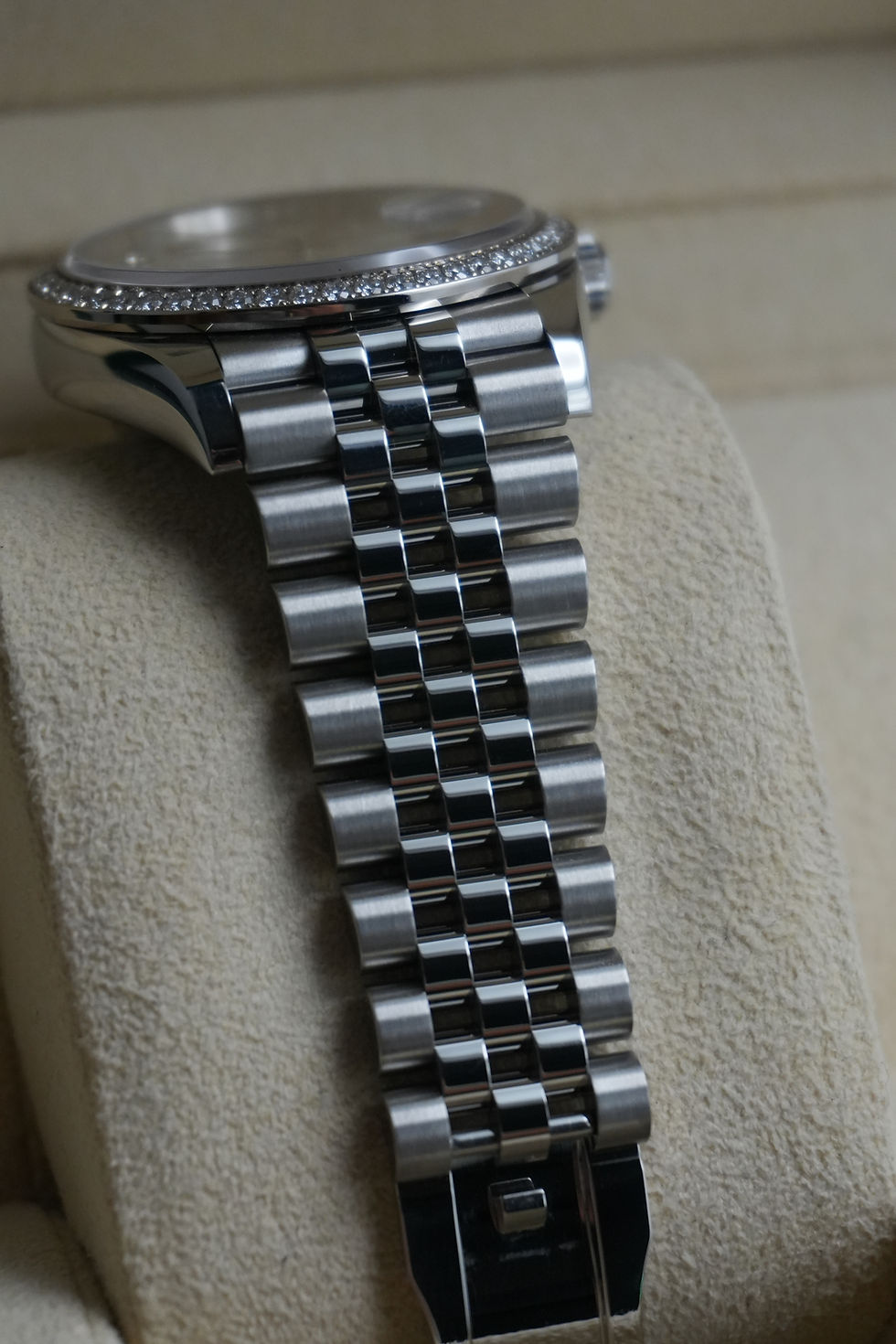 Thumbnail: ROLEX Datejust 36 MOP Diamond Dial & Factory Diamond Set Bezel - 126284RBR