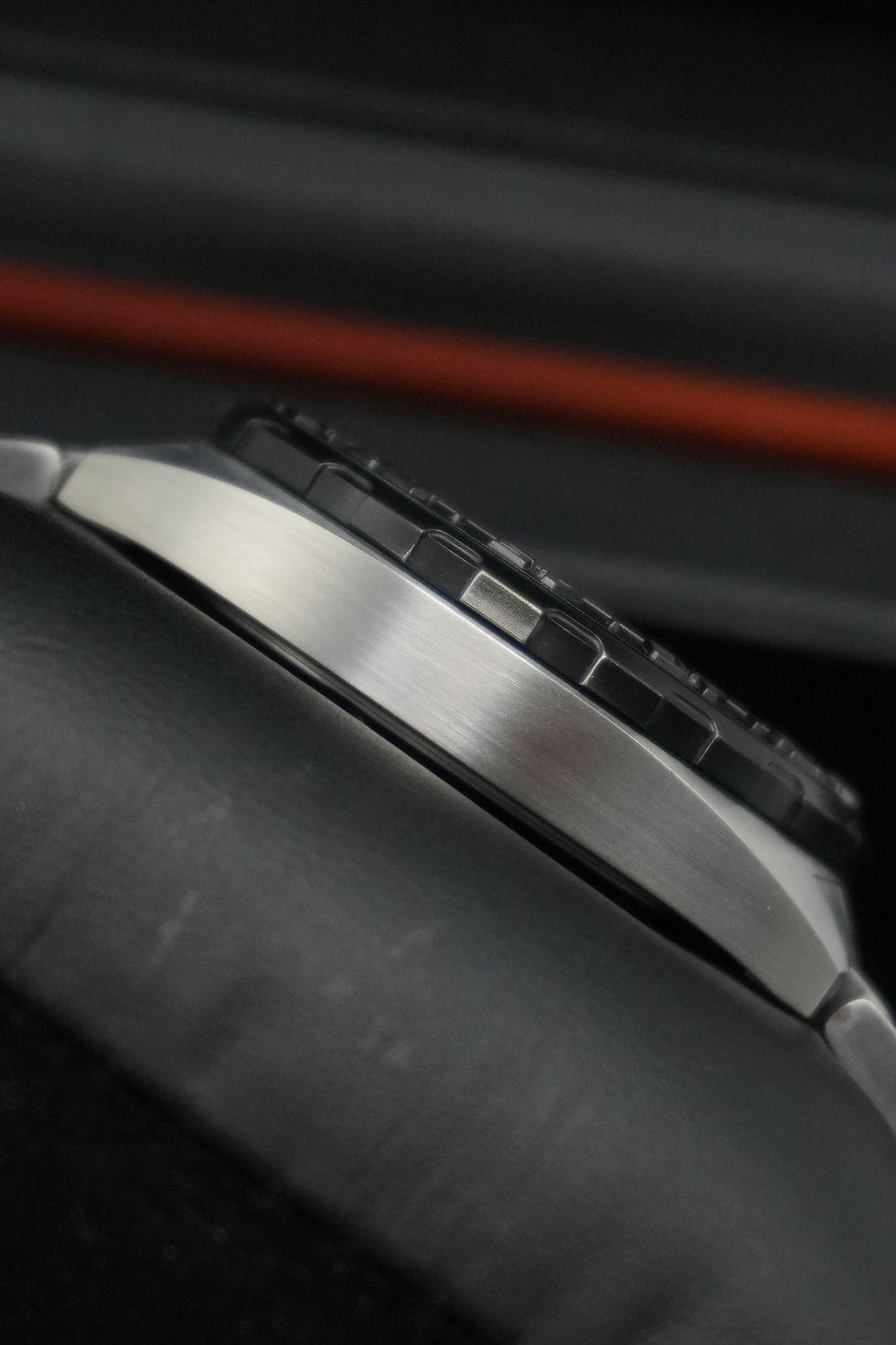 Thumbnail: TAG Heuer Formula 1 Date 41mm - WAZ1111
