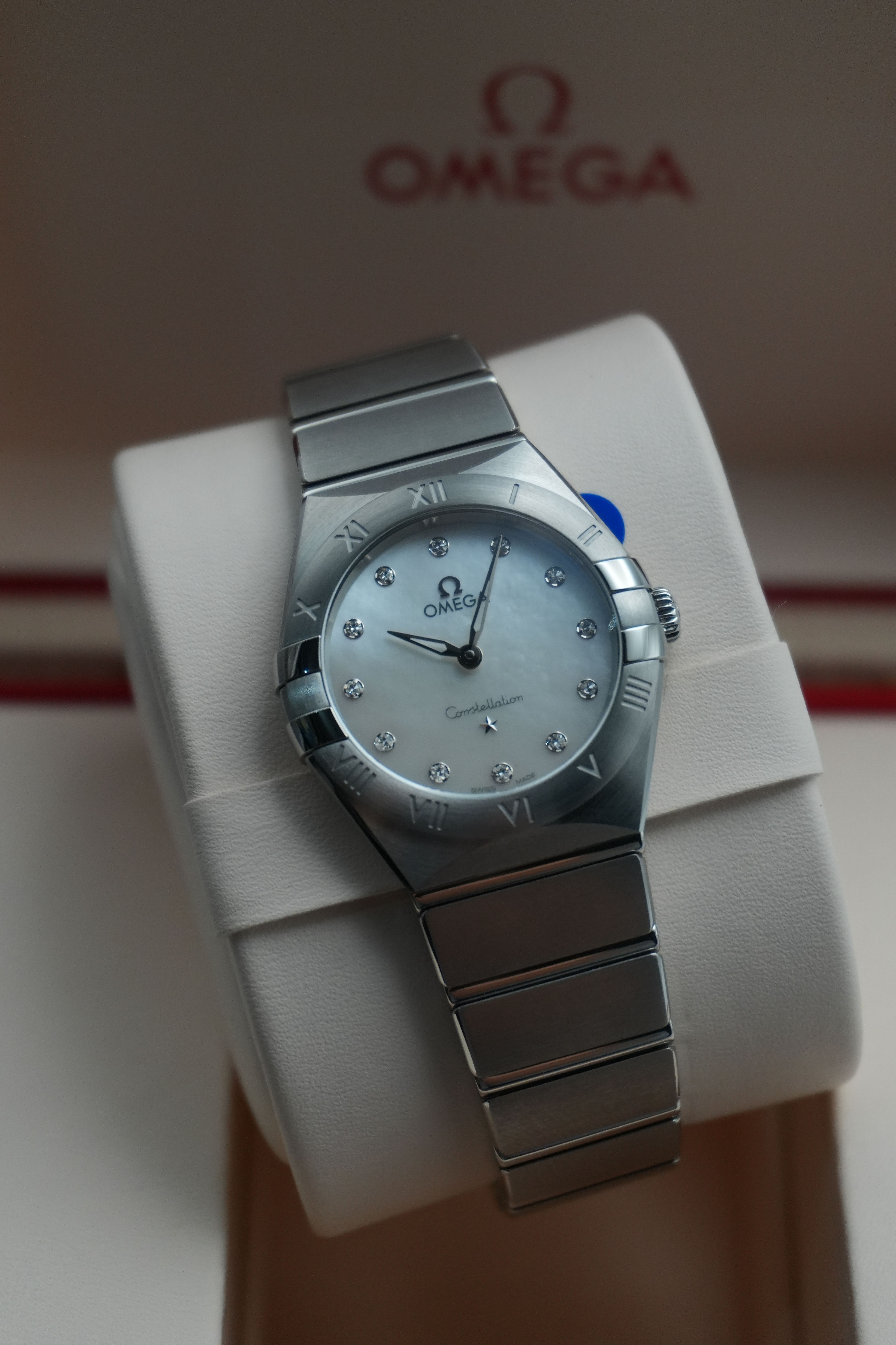 OMEGA Constellation 28mm Mother of Pearl Diamond Dial - 131.10.28.60.55.001