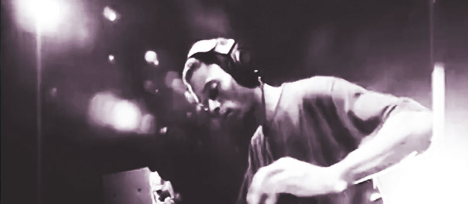 Jeff Mills’ 1995 Live at Liquid Room DJ Mix Arrives on Apple Music