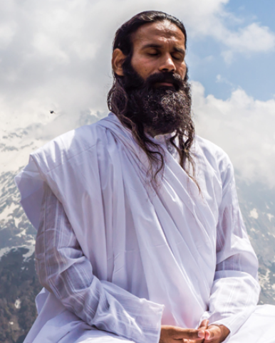 Host-Swamiji-yoga-new.png