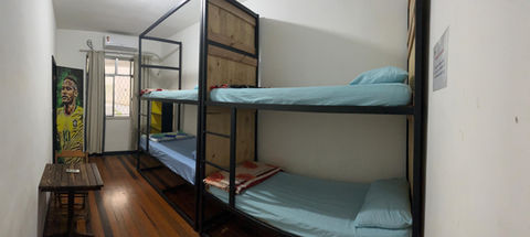 Colinna Hostel 