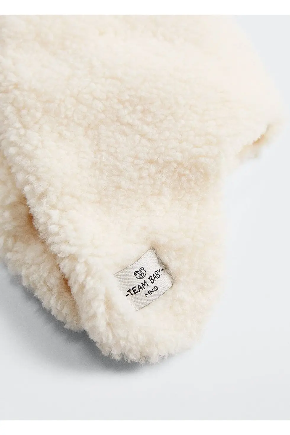 Thumbnail: MANGO Baby Suni Koyun Yünlü Kulaklı Şapka