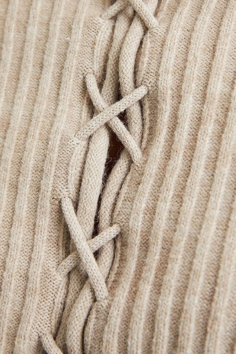 Thumbnail: Bershka Bağcıklı crop fitilli triko hırka