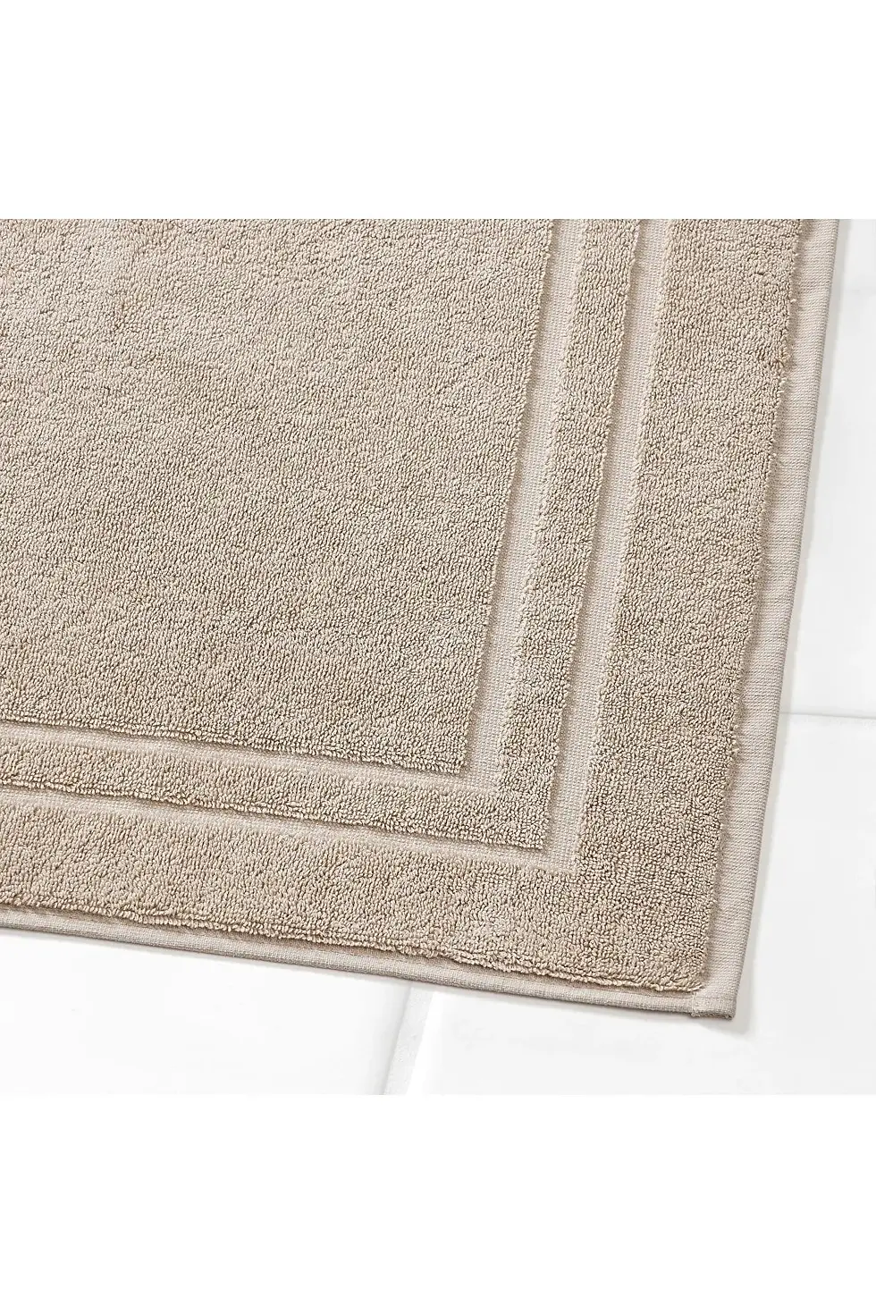 Thumbnail: IKEA Hackfuchsıa Banyo Paspası