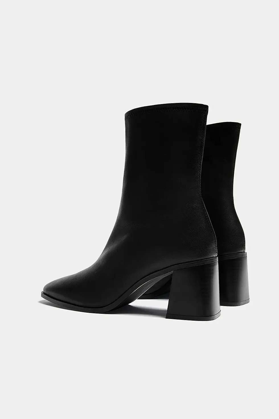 Thumbnail: Pull & Bear Basic topuklu bilekte bot