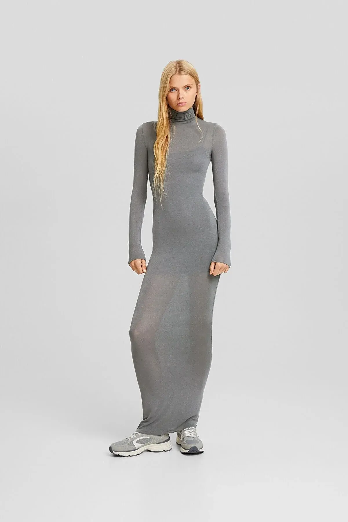 Bershka Uzun kollu dik yaka uzun elbise