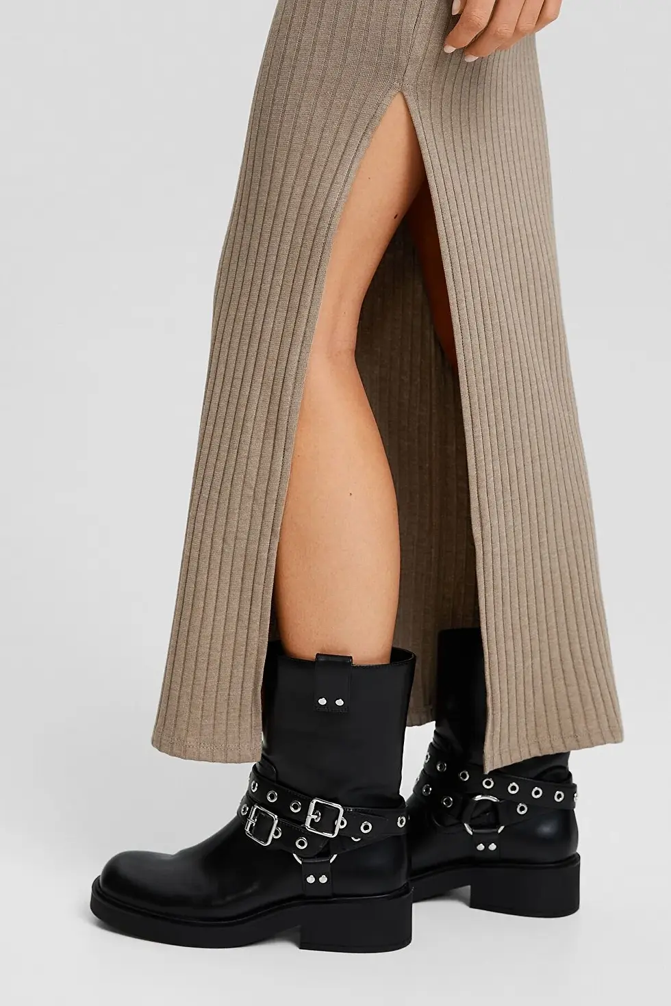 Thumbnail: Bershka Kalın Fitilli Midi Etek