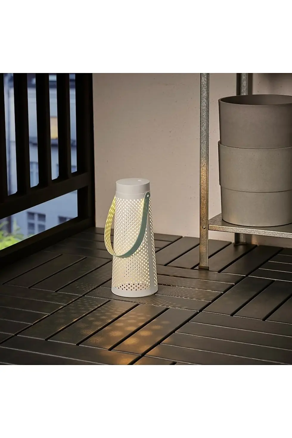 Thumbnail: IKEA SOMMARLANKE OTOMATİK YANAN FENER LAMBA 27 CM PİLLİ BEYAZ ÇELİK LED MASA VE