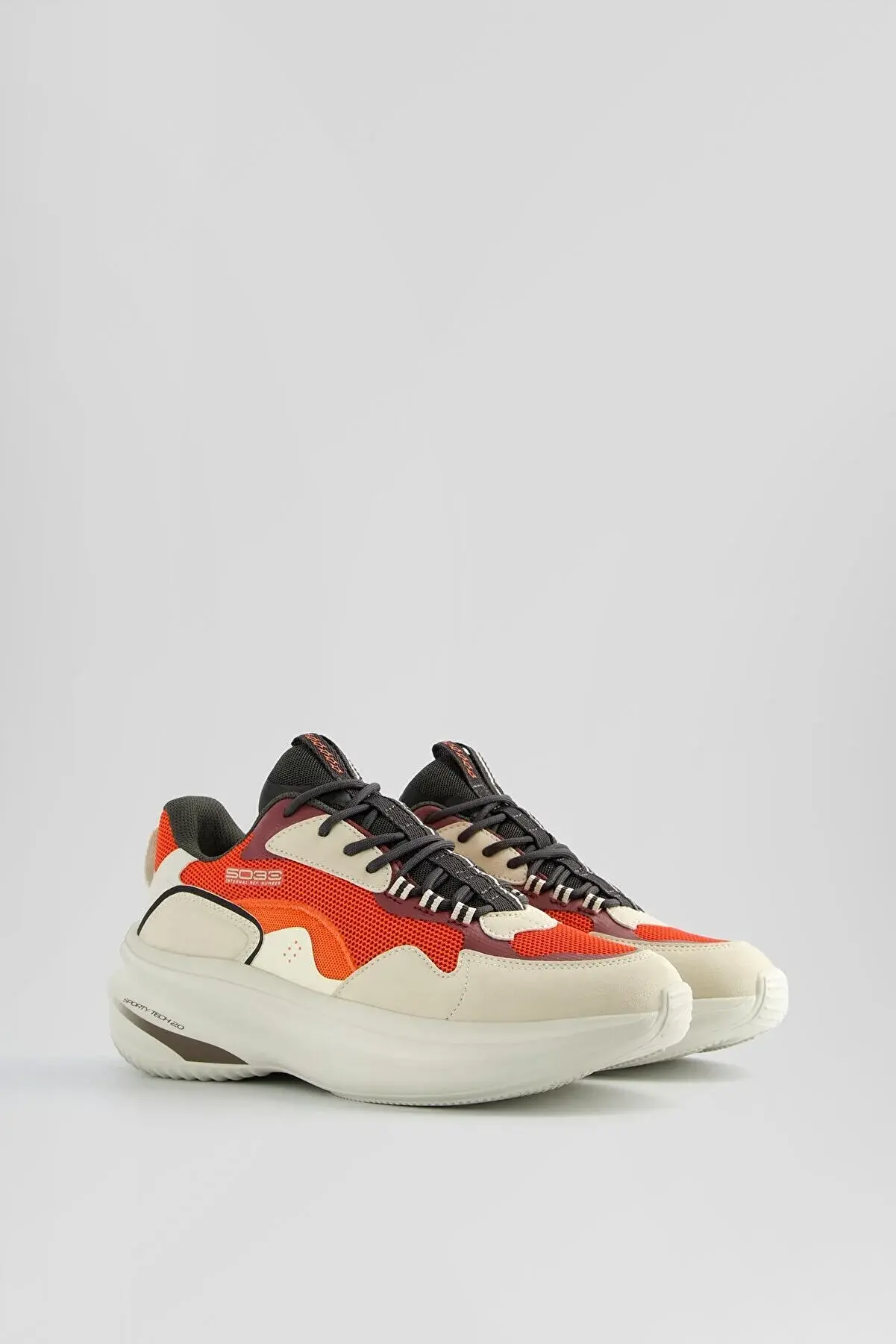 Bershka Teknik parçalı spor ayakkabı