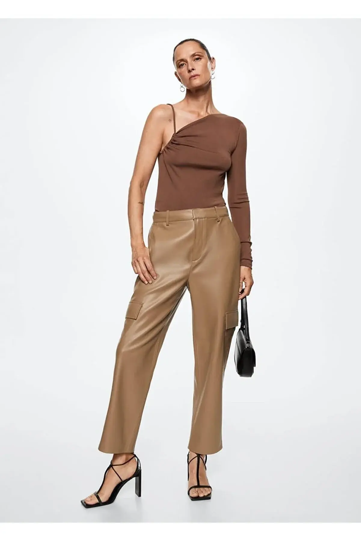 Mango Deri Görünümlü Kargo Pantolon