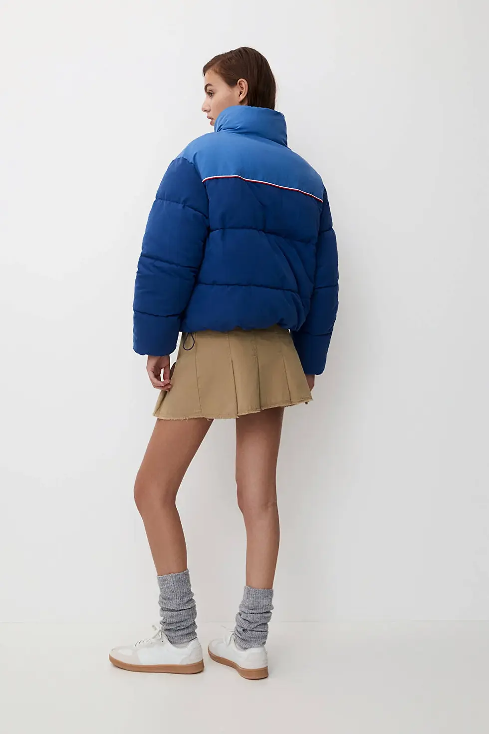 Thumbnail: Pull & Bear Russell Athletic x P&B şişme mont