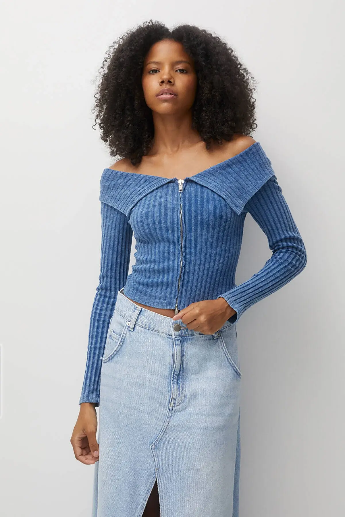 Pull & Bear Kıvrık Kenarlı Geniş Yaka Triko Hırka