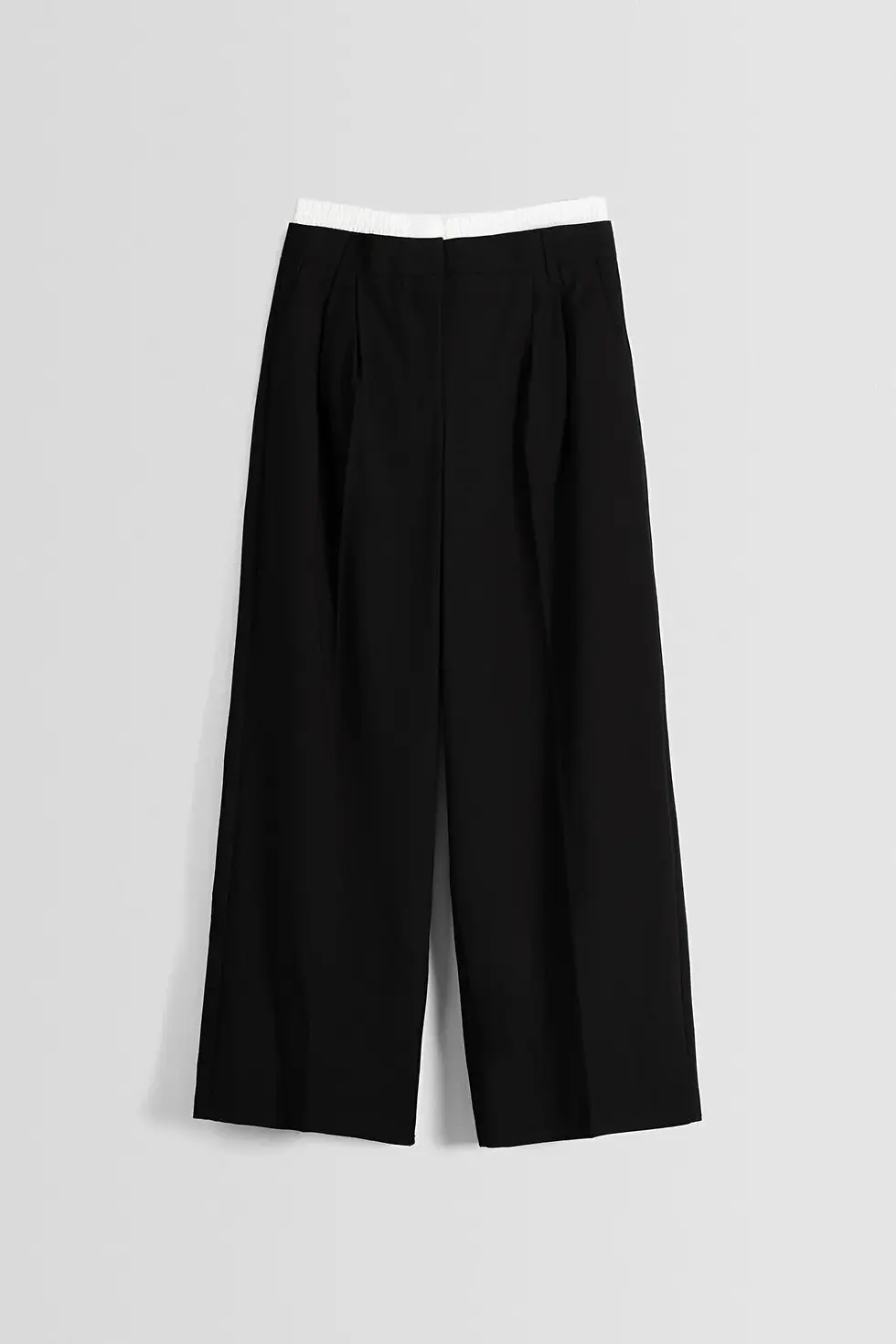 Миниатюра: Bershka Klasik pantolon ve iç çamaşırı