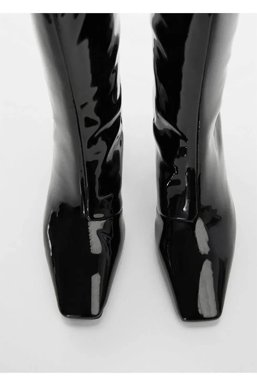 Thumbnail: MANGO Topuklu Rugan Çizme