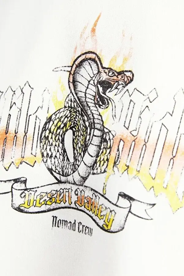 Миниатюра: Bershka Kısa kollu desenli crop sweatshirt