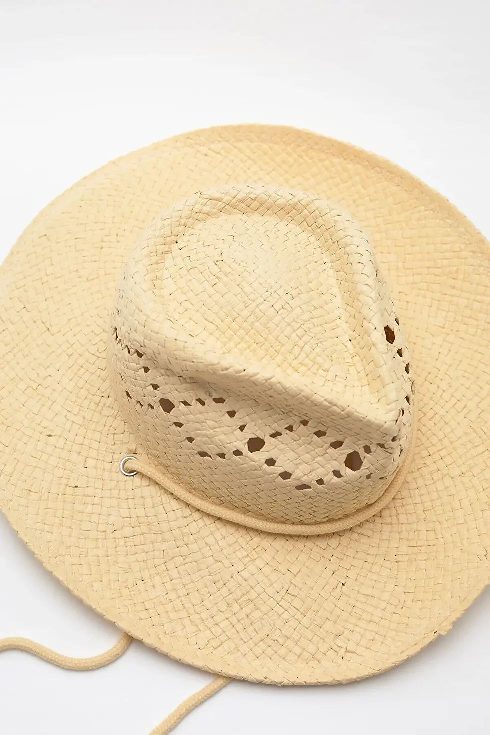 Thumbnail: Pull & Bear Bağcıklı Şapka