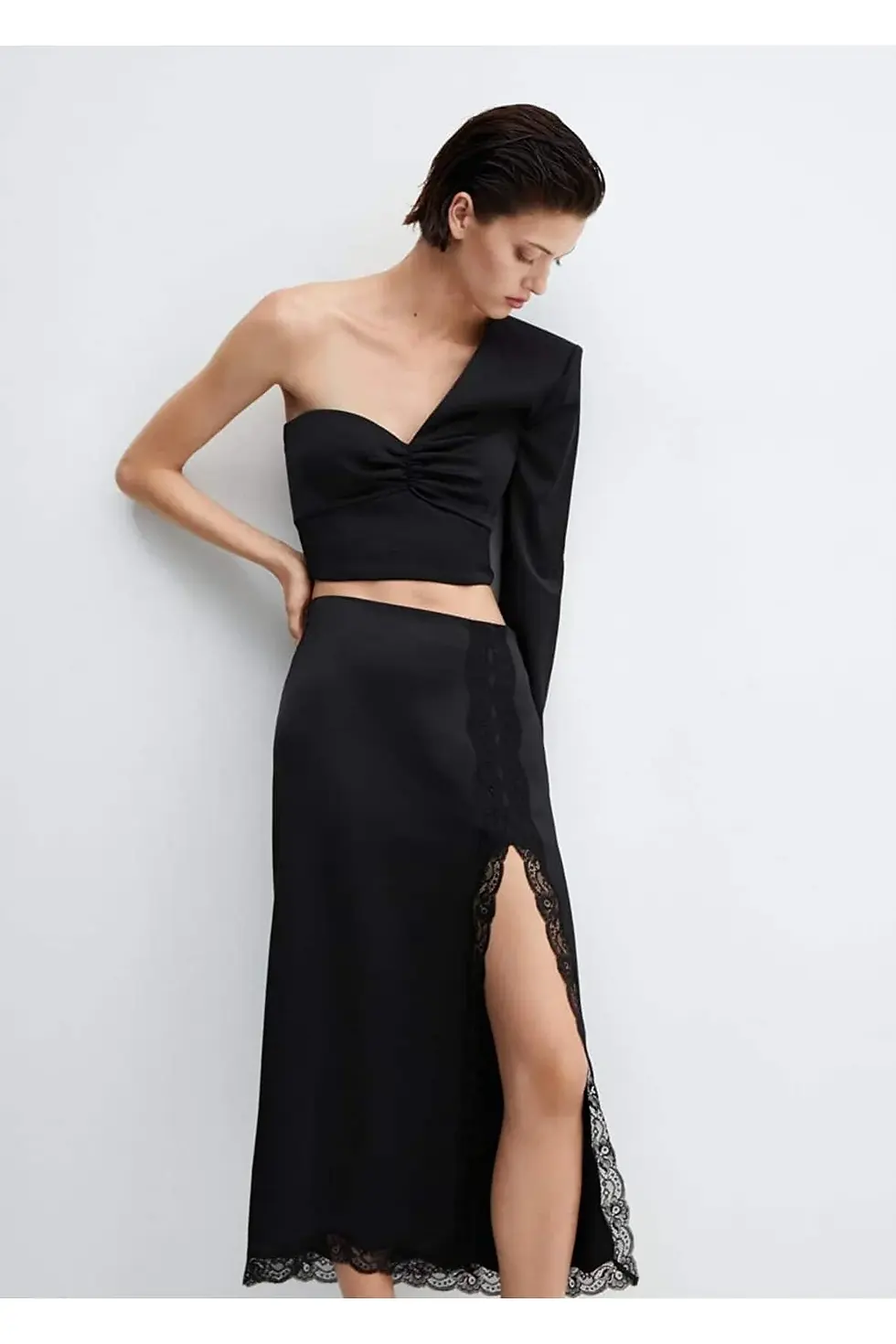 Thumbnail: Mango Saten Dantel Etek