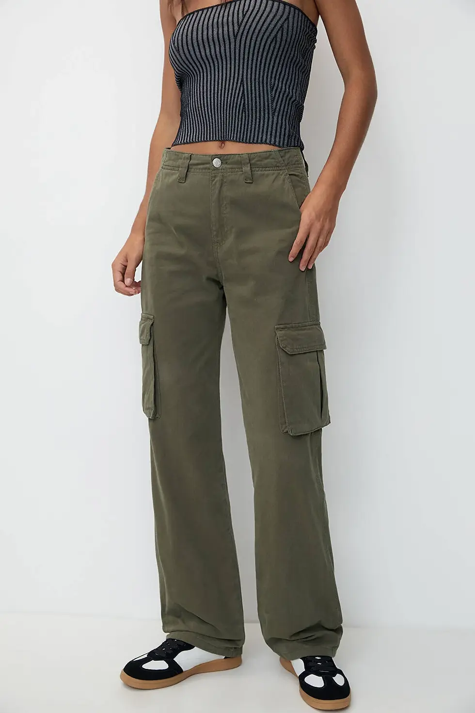 Миниатюра: Pull & Bear Yüksek bel kargo pantolon