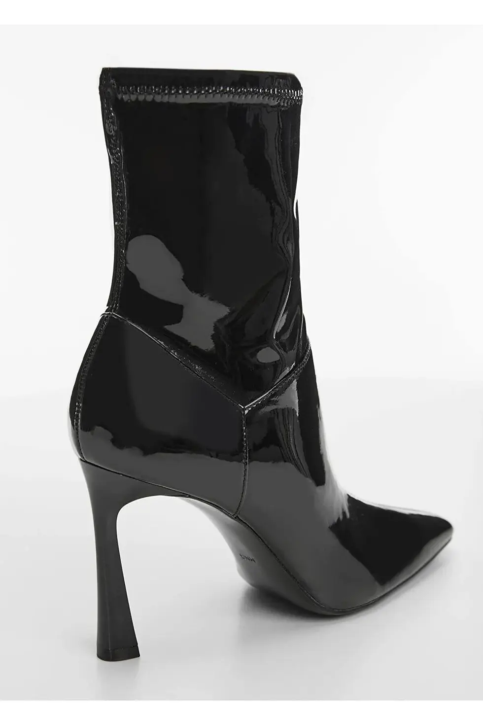 Thumbnail: MANGO Rugan Görünümlü Topuklu Bilekte Bot