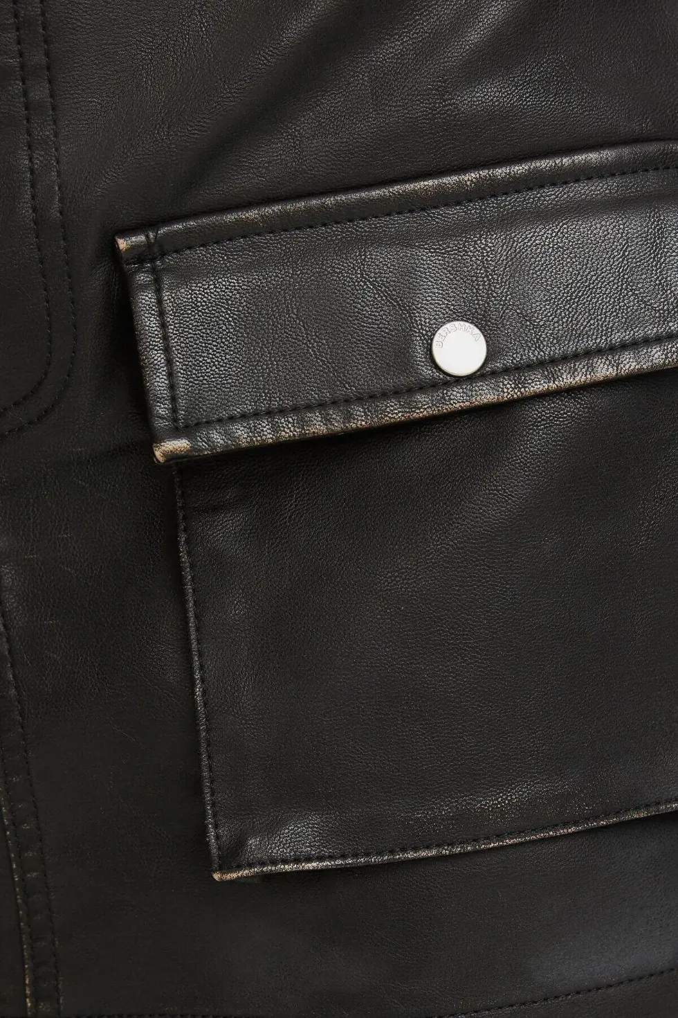 Thumbnail: Bershka Suni deri kargo mini etek