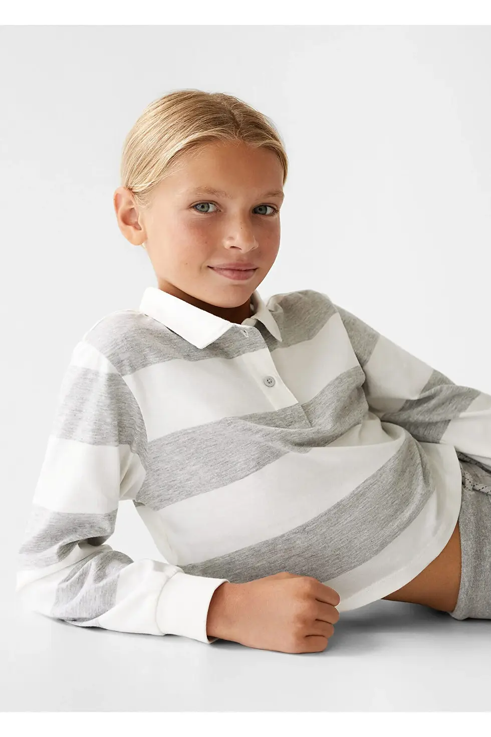 Thumbnail: MANGO Kids Kız Çocuk Metal Grisi Polo Yaka T-shirt