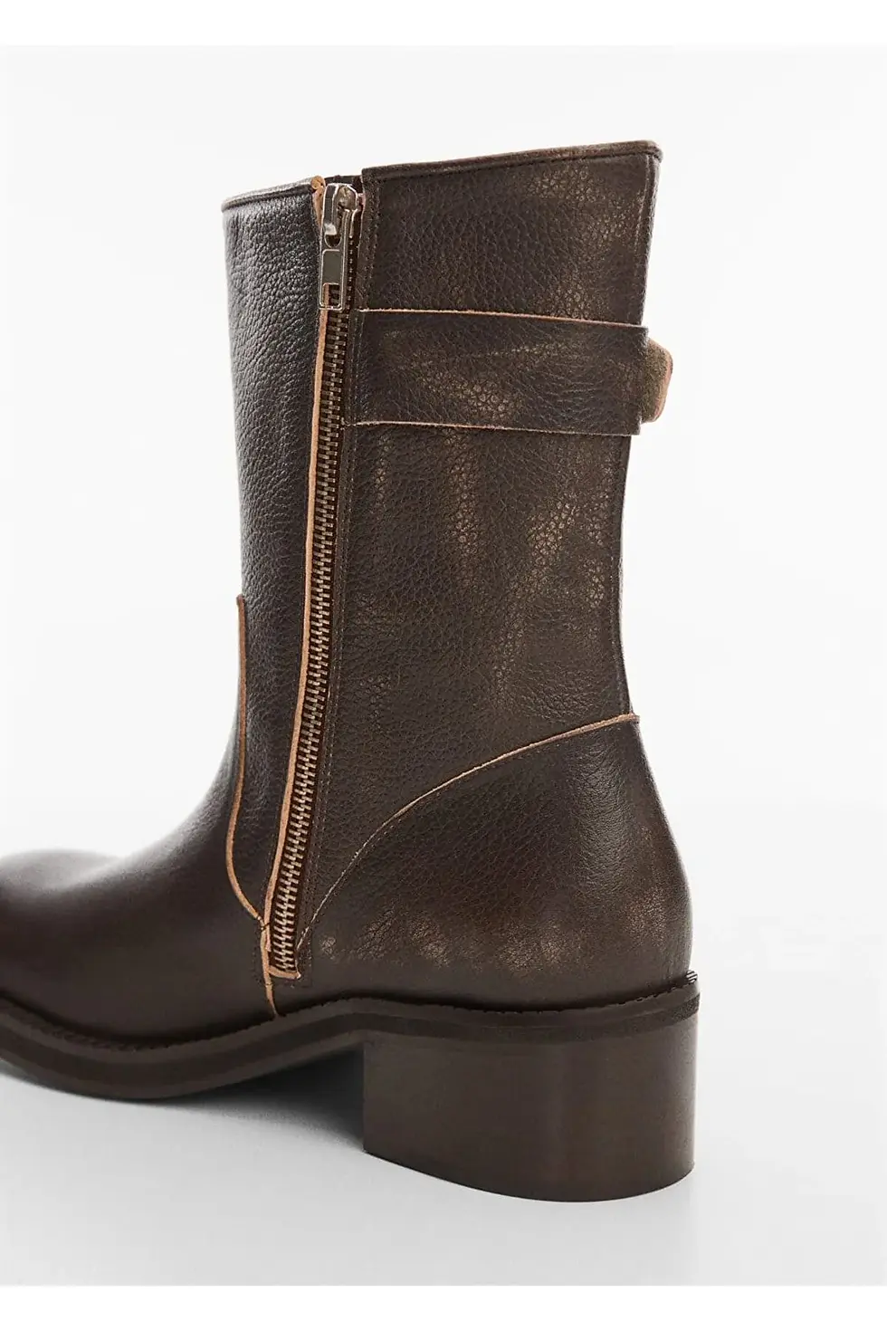 Thumbnail: MANGO Tokalı yarım bot