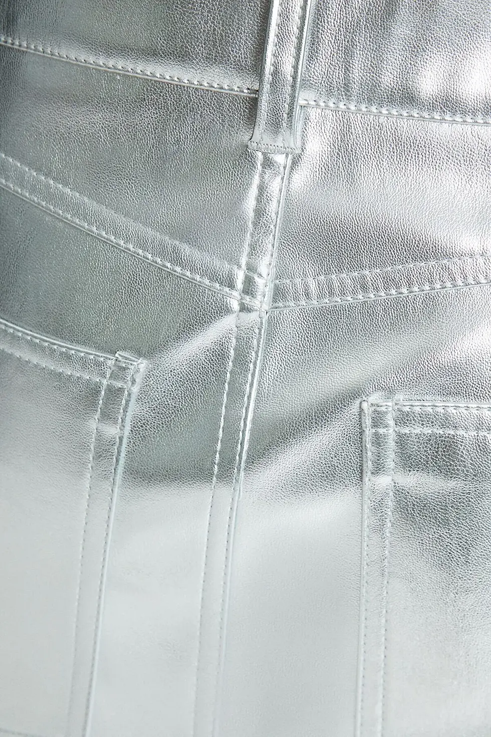 Thumbnail: Bershka Metalik suni deri mini etek