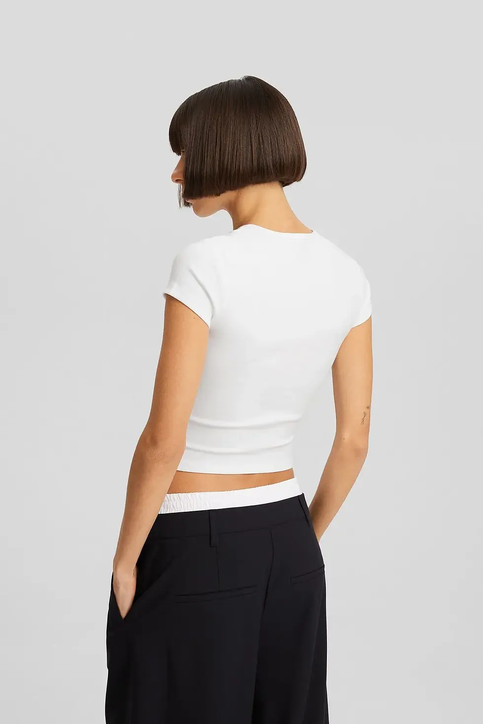 Thumbnail: BershkaKısa kollu bisiklet yaka t-shirt