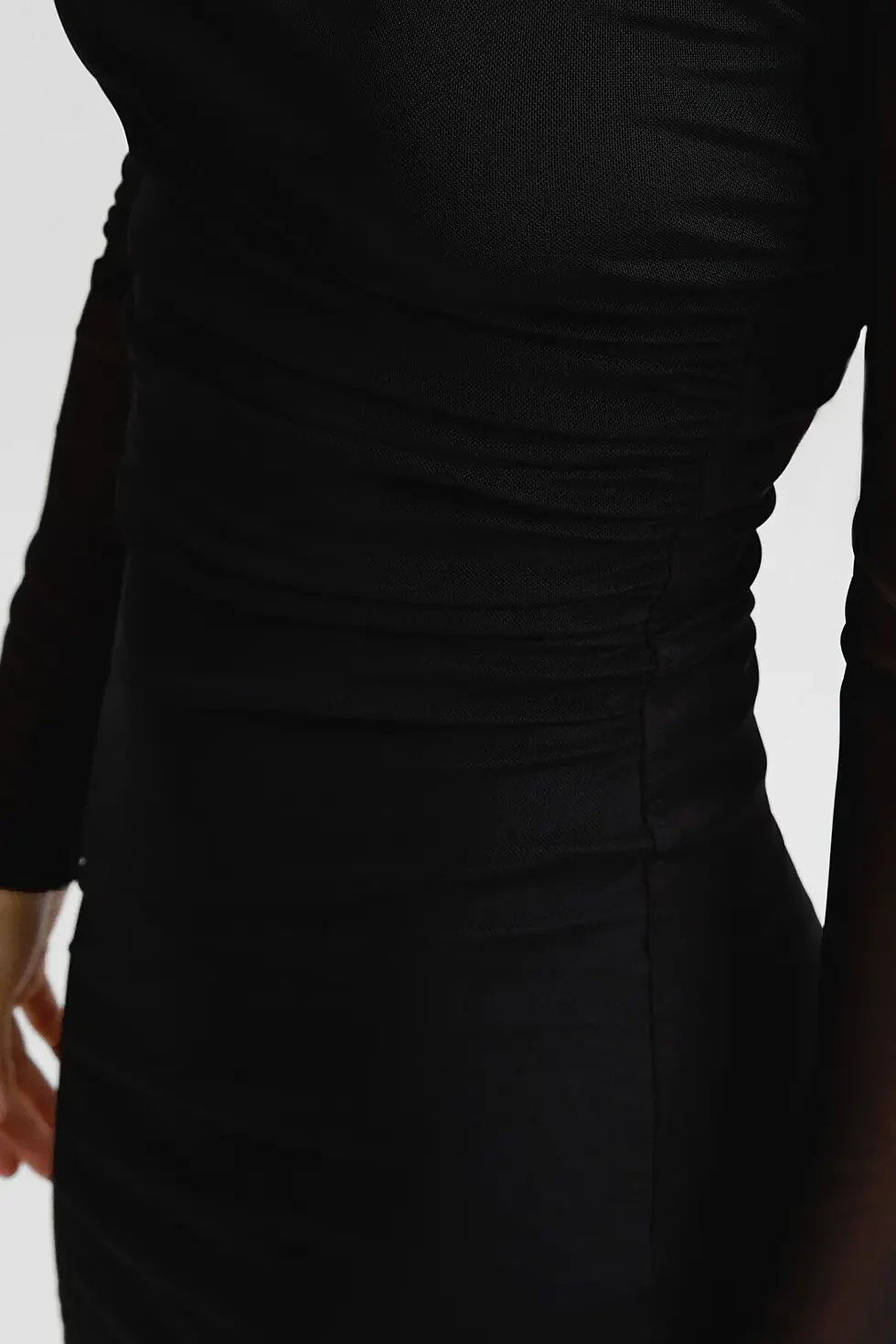 Миниатюра: Bershka Uzun kollu büzgülü tül mini elbise