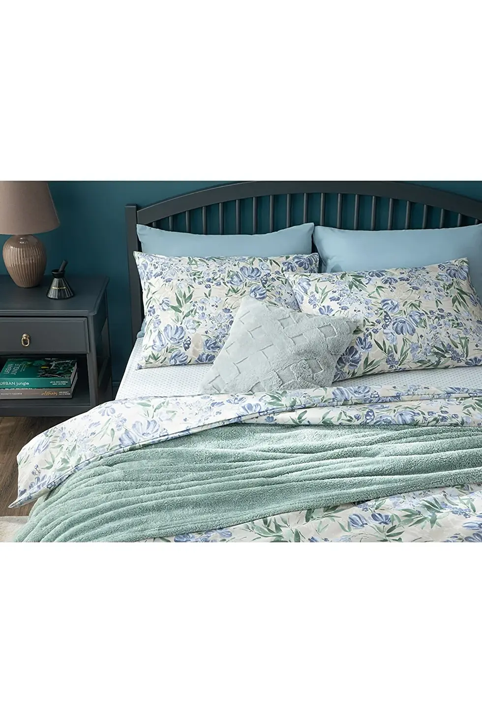 Thumbnail: English Home Romantic Bloom Ucor De Celcat Double Person Set Lenjerate De Pat 20