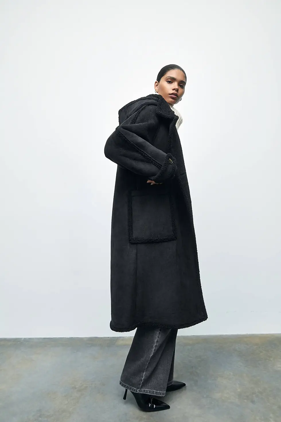 Thumbnail: Pull & Bear Çift yüzlü uzun kaban