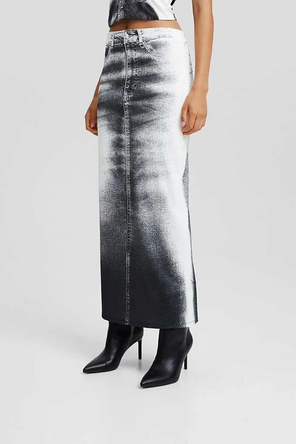 Миниатюра: Bershka Soluk efektli midi etek