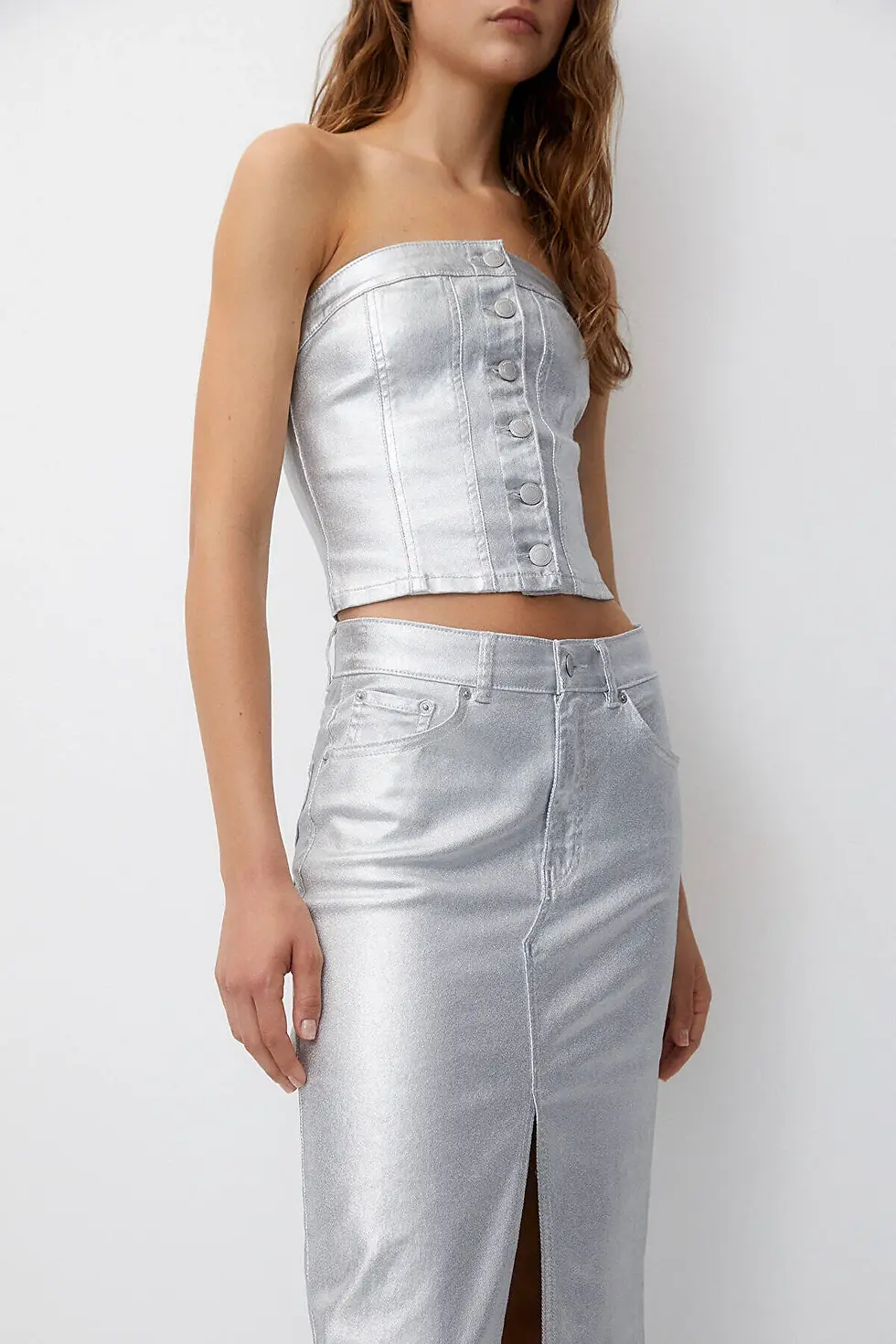 Thumbnail: Pull & Bear Uzun metalik denim etek