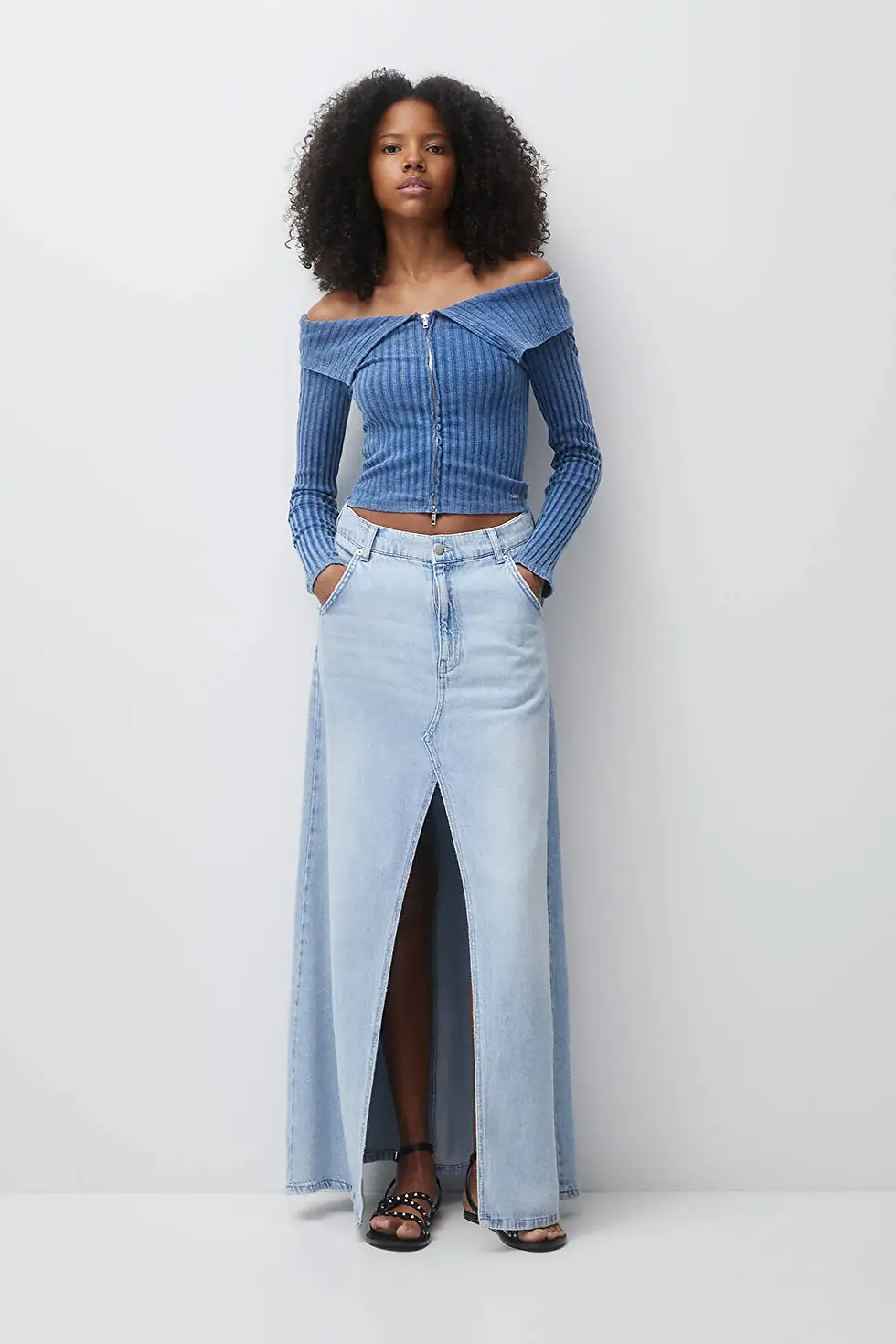 Thumbnail: Pull & Bear Kıvrık Kenarlı Geniş Yaka Triko Hırka