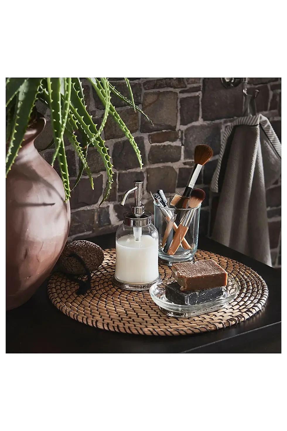 Thumbnail: IKEA BALUNGEN sıvı sabunluk krom kaplama 300 ml