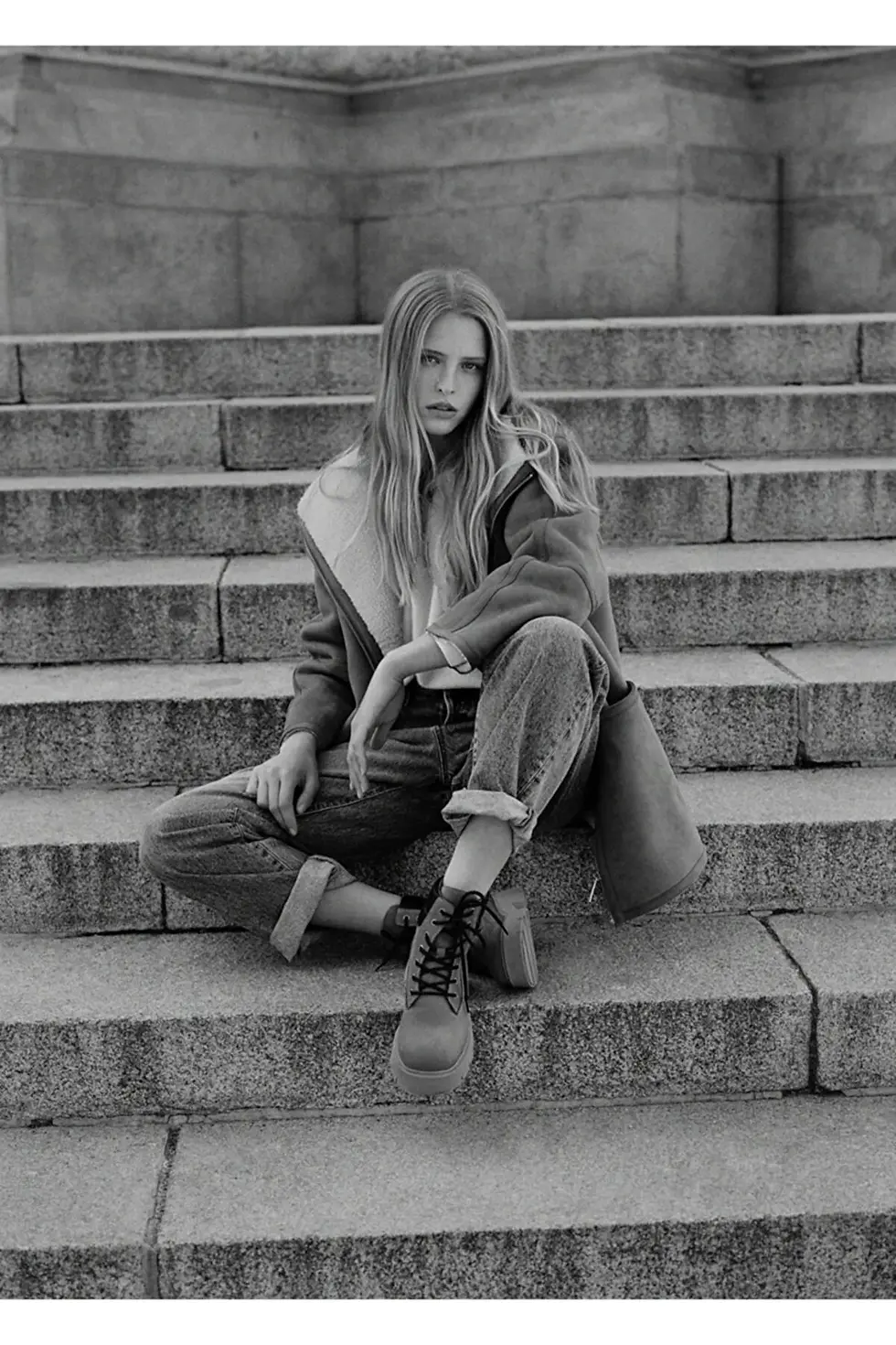 Thumbnail: MANGO Kadın Orta Kahverengi Bağcıklı Deri Bot