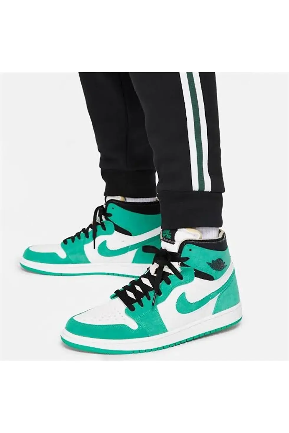 Thumbnail: Nike Jordan Parıs Saınt- Germaın