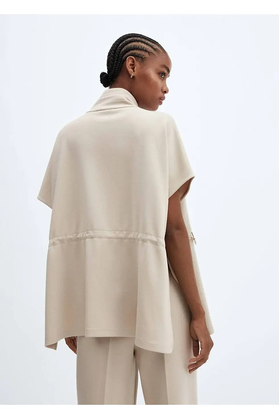 Thumbnail: Mango  Klapalı Cepli Panço Ceket