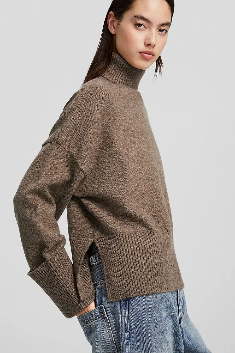 Thumbnail: Bershka Dik yaka kazak