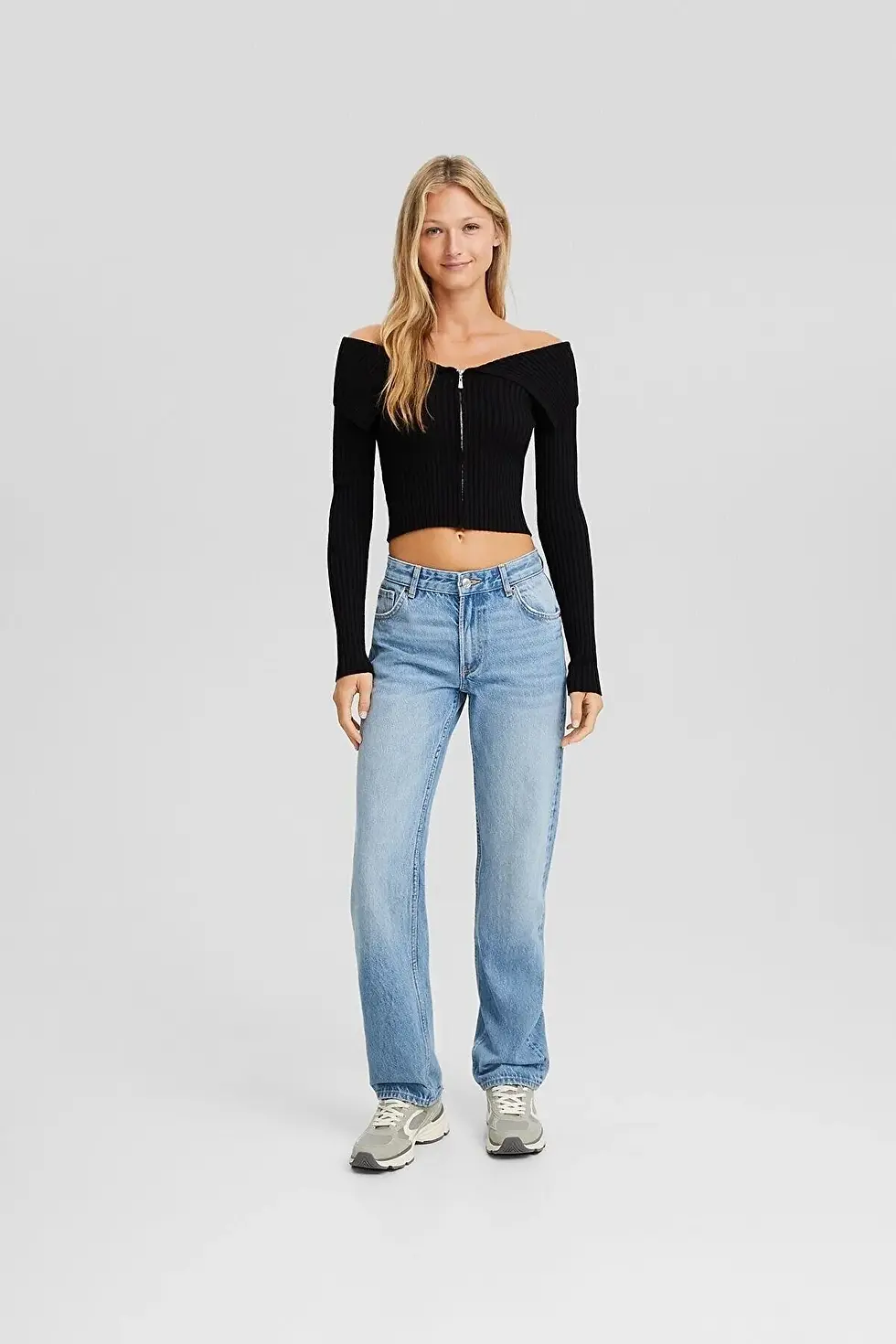 Thumbnail: Bershka Kayık Yaka Fermuarlı Hırka