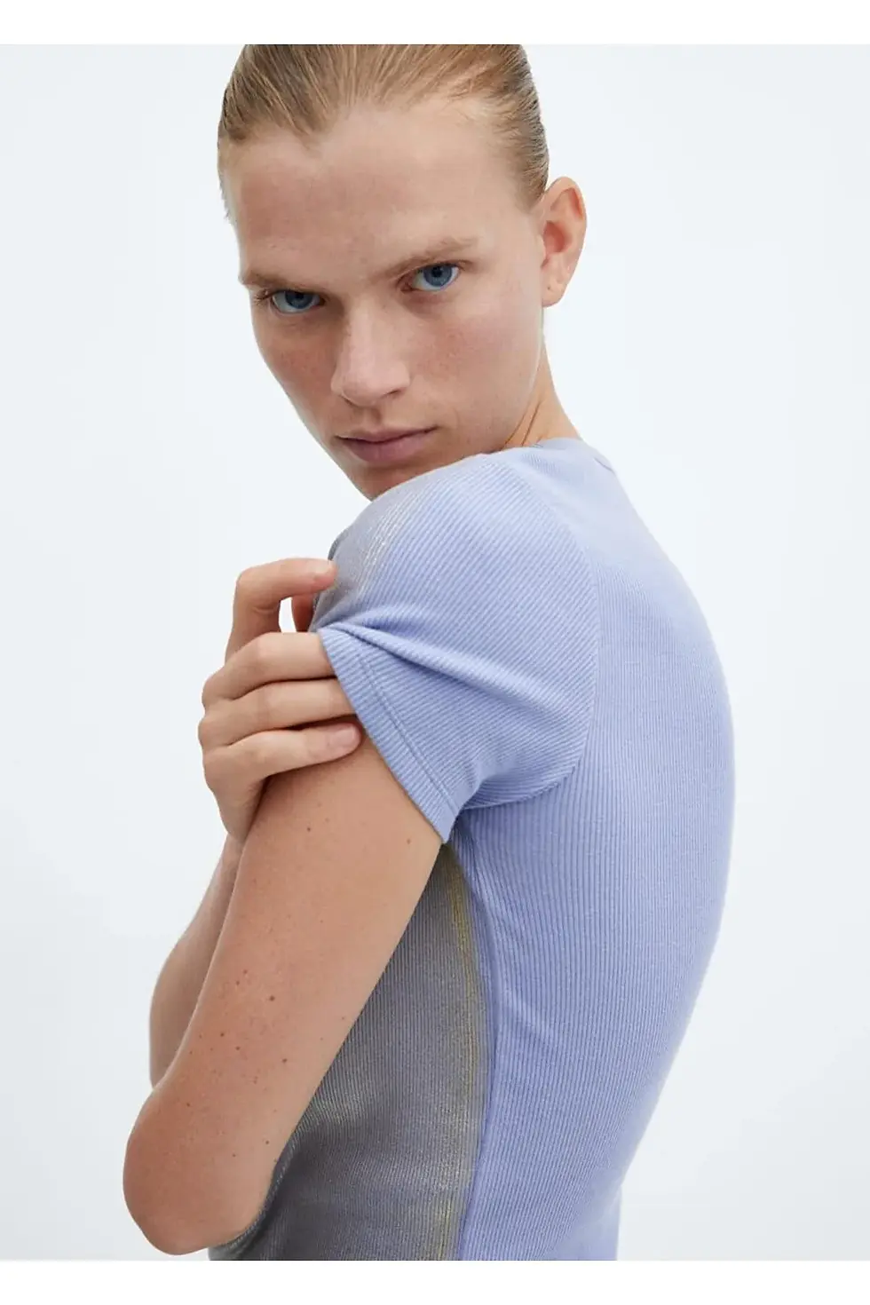 Thumbnail: MANGO Folyo Kısa Kollu Tişört