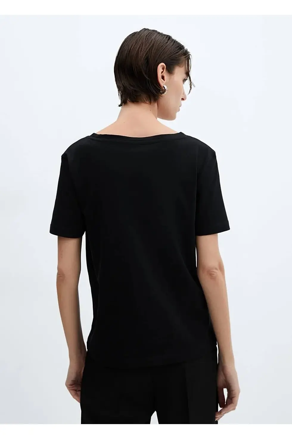 Thumbnail: MANGO V yakalı pamuklu tişört