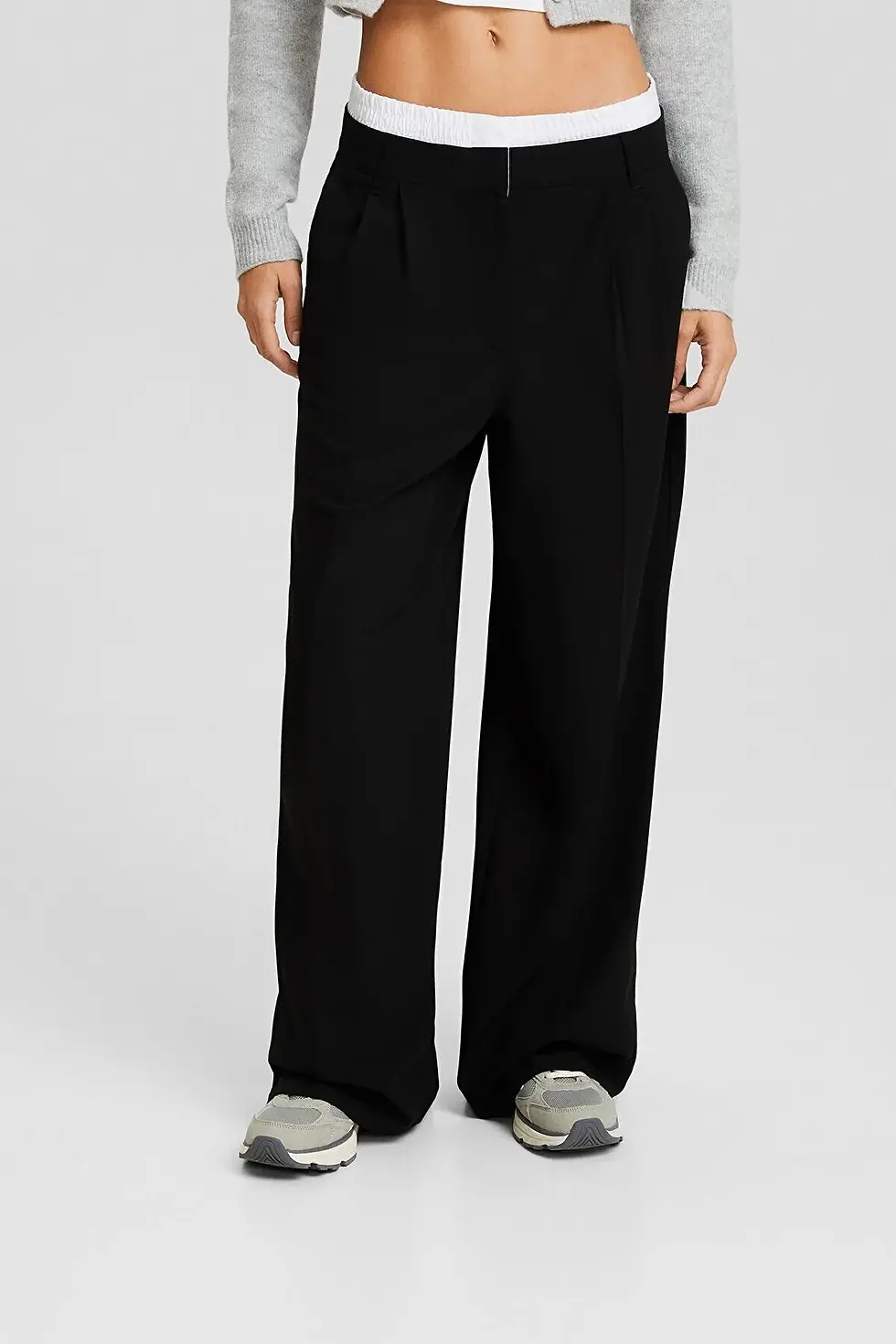 Миниатюра: Bershka Klasik pantolon ve iç çamaşırı