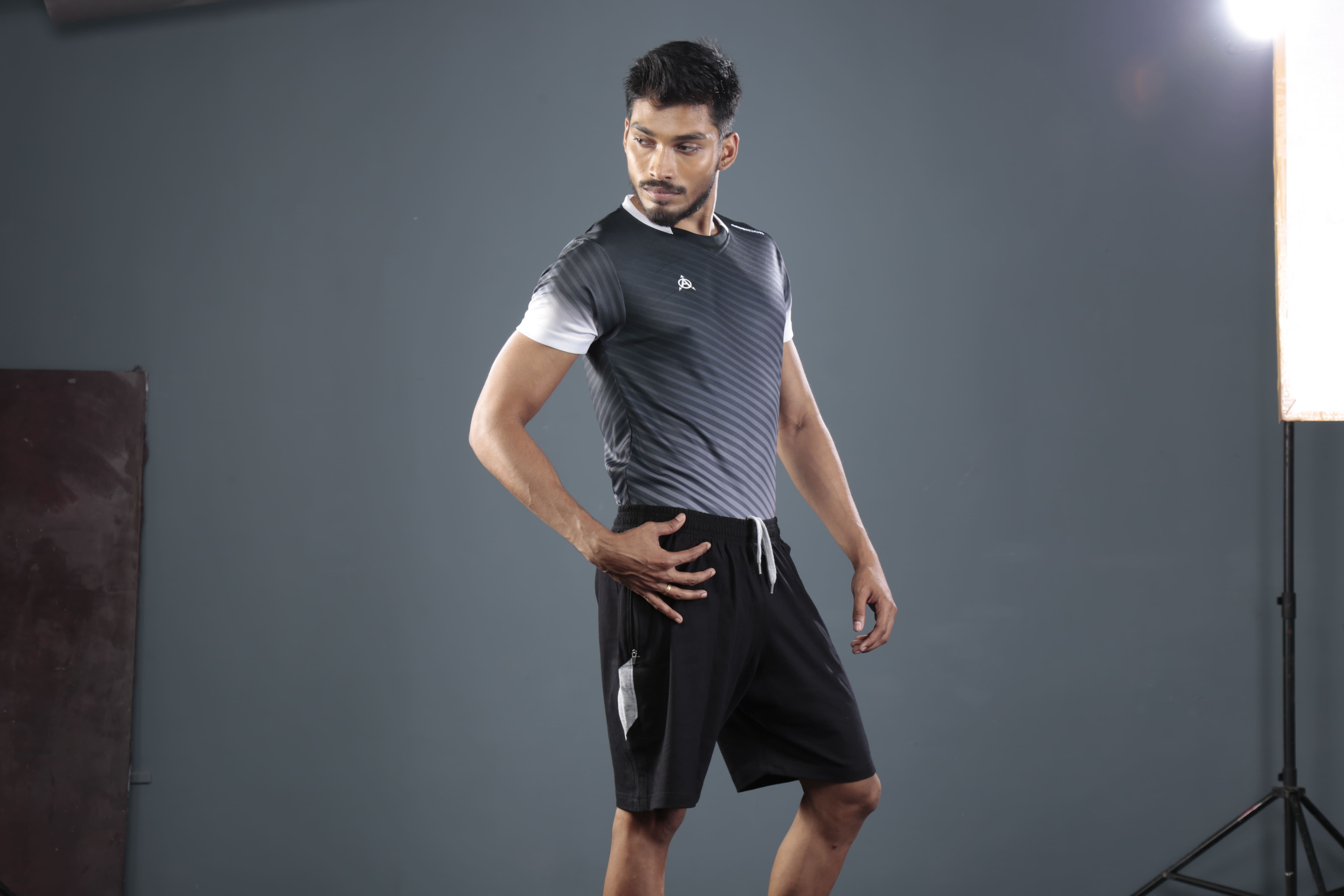 Man modeling Raglan Cutting Football jersey Set (AFJS#10)