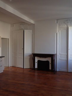 Cuisine rénovée après des travaux de peinture et de revêtements de sols