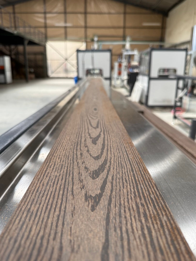 Bamboo composite board