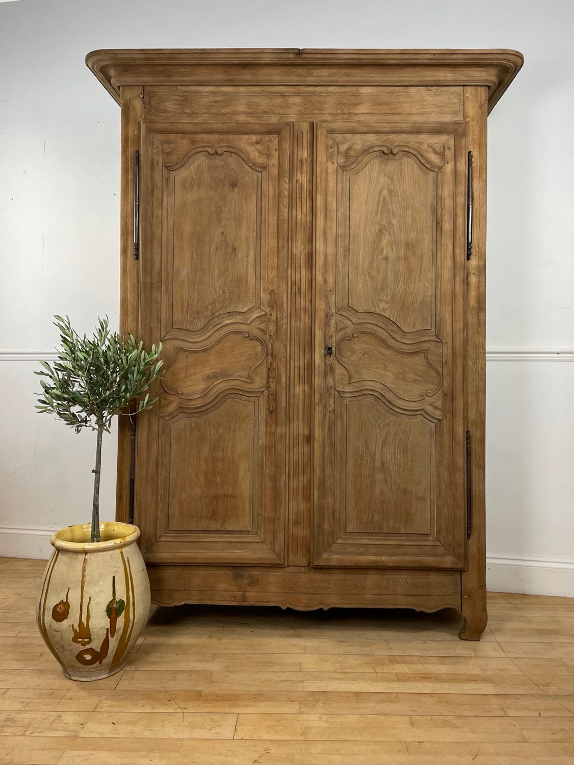 Armoire