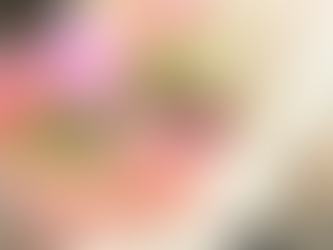 The Timeless Appeal of Soft Pinks and Whites for Celebrating Anniversaries and Birthdays