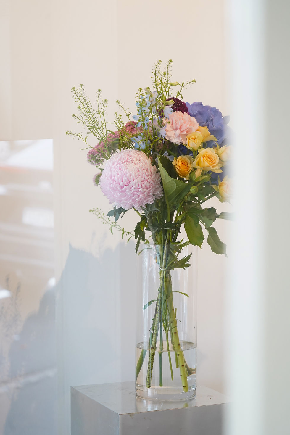 Thumbnail: Vase Arrangement 